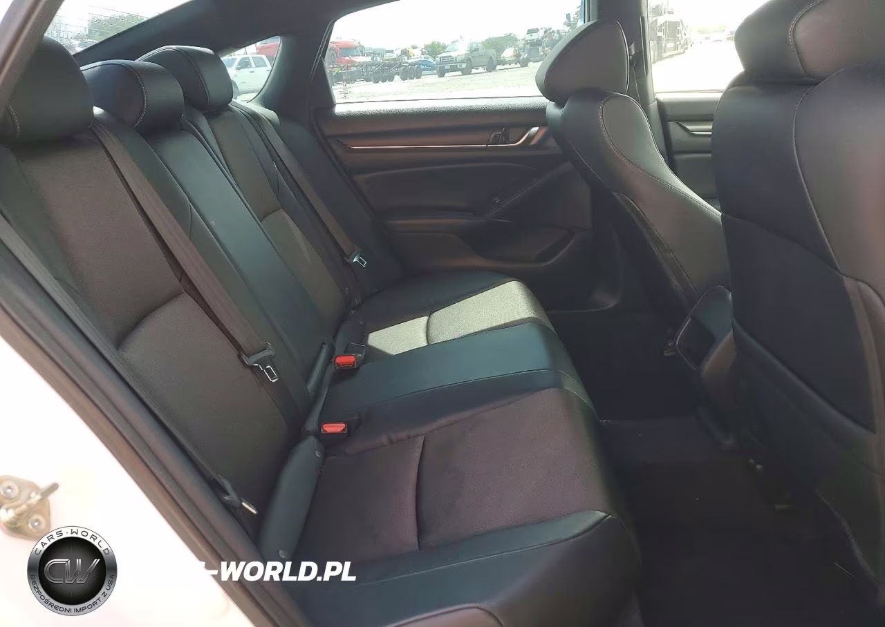 2018 Honda Accord Sport VIN:1HGCV1F33JA184756 - 10