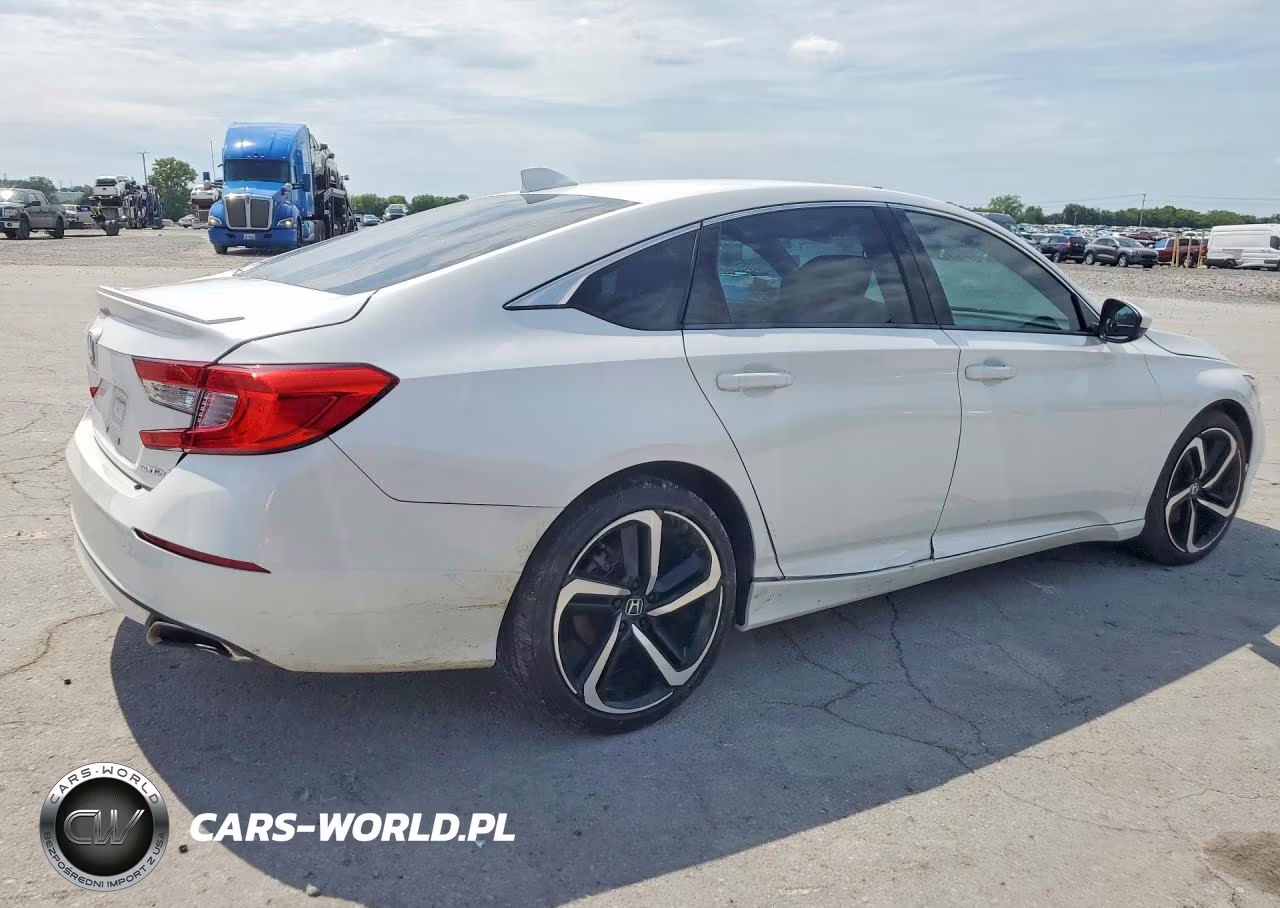 2018 Honda Accord Sport VIN:1HGCV1F33JA184756 - 3