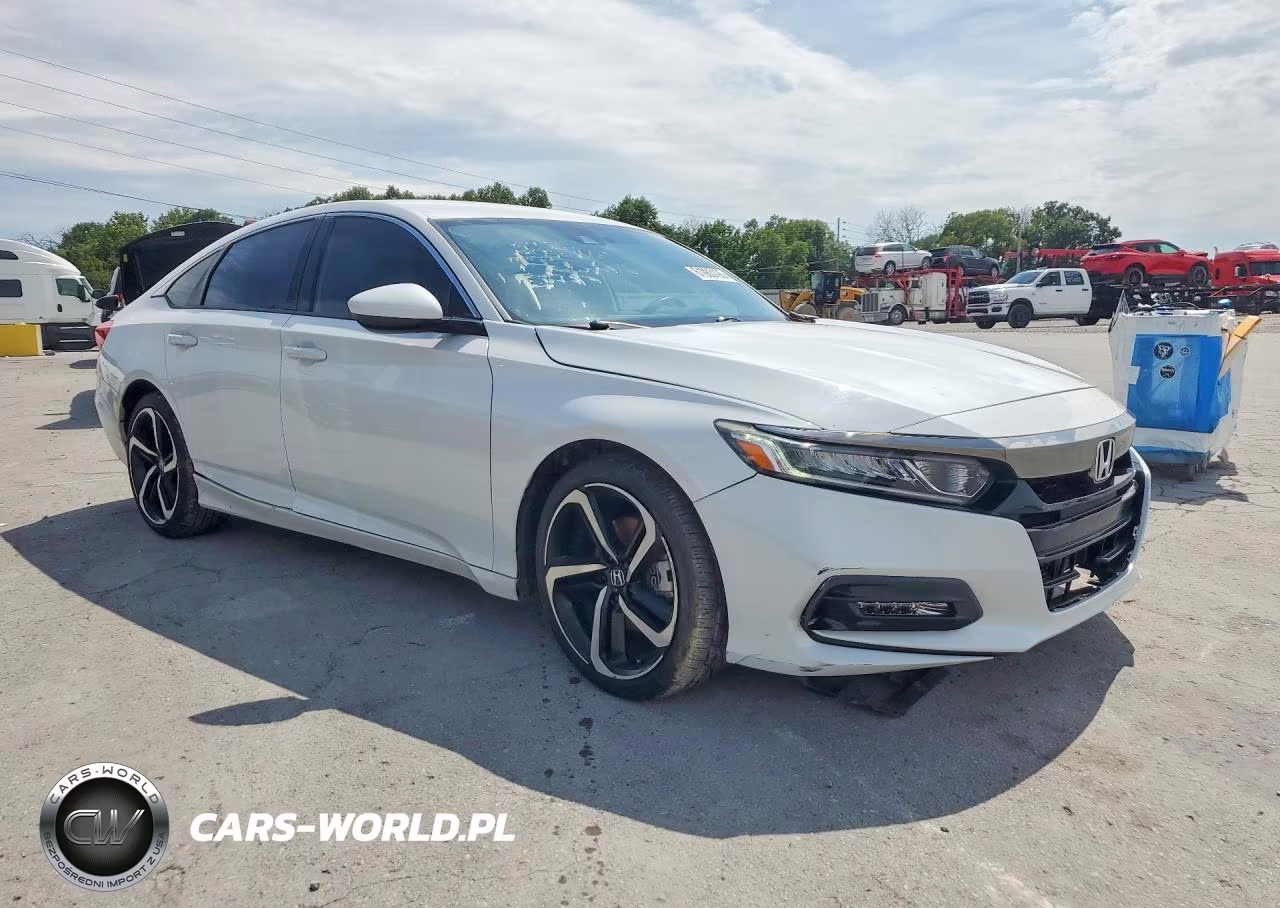 2018 Honda Accord Sport VIN:1HGCV1F33JA184756 - 4