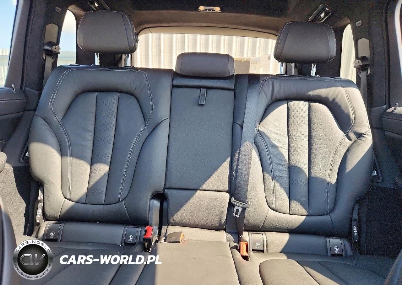 2020 BMW X7 xDrive40I VIN:5UXCW2C04L9A02919 - 10