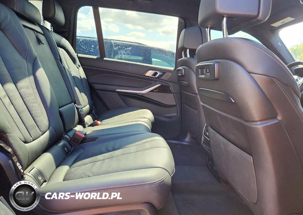 2020 BMW X7 xDrive40I VIN:5UXCW2C04L9A02919 - 11