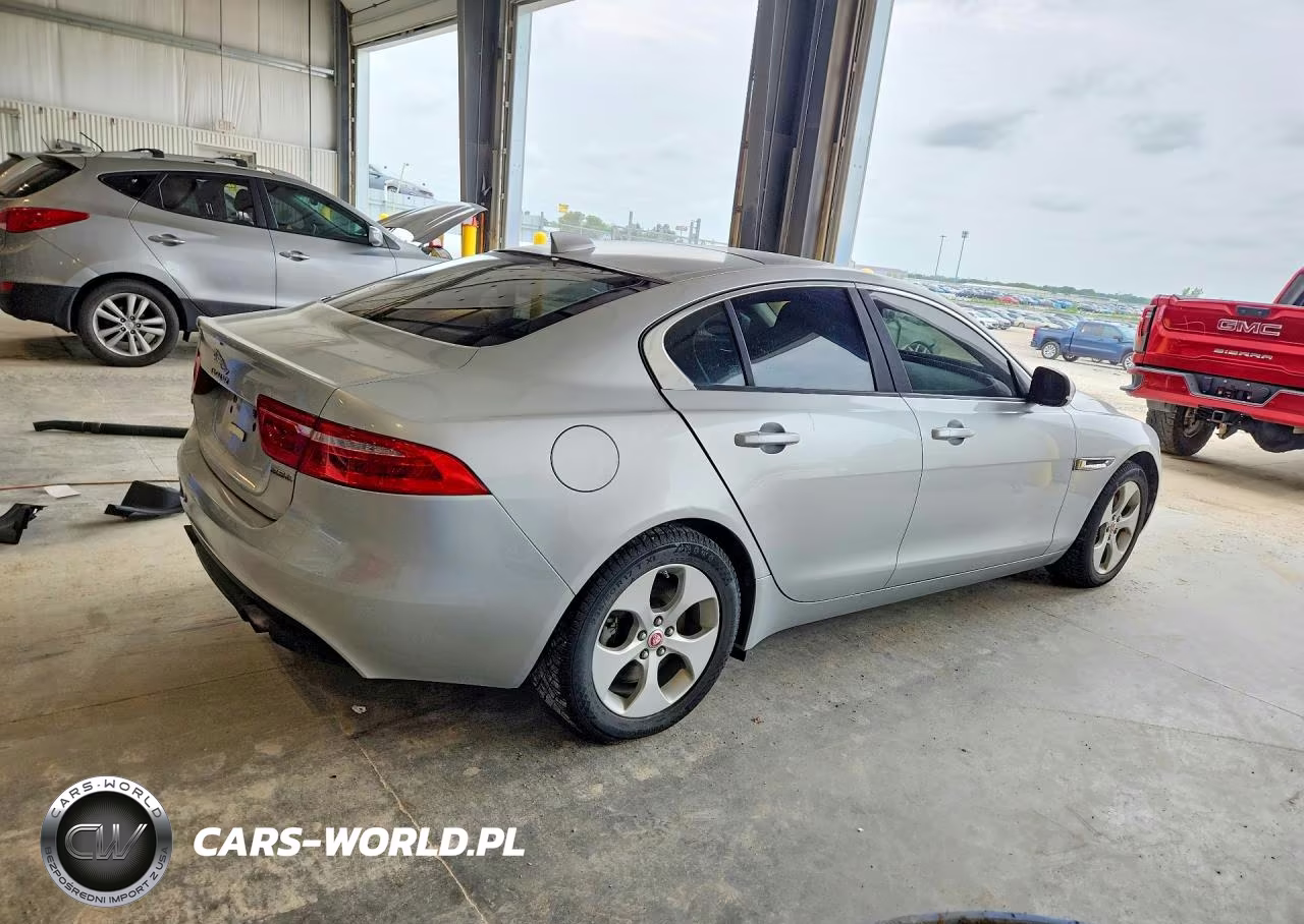 2017 Jaguar Xe VIN:SAJAR4BGXHA976208 - 3