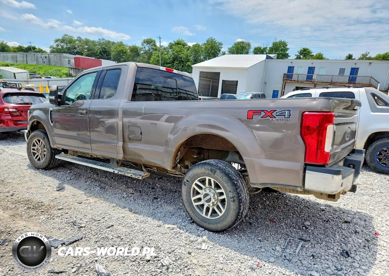 2018 Ford F250 Super Duty VIN:1FT7X2B63JEC38002 - 2