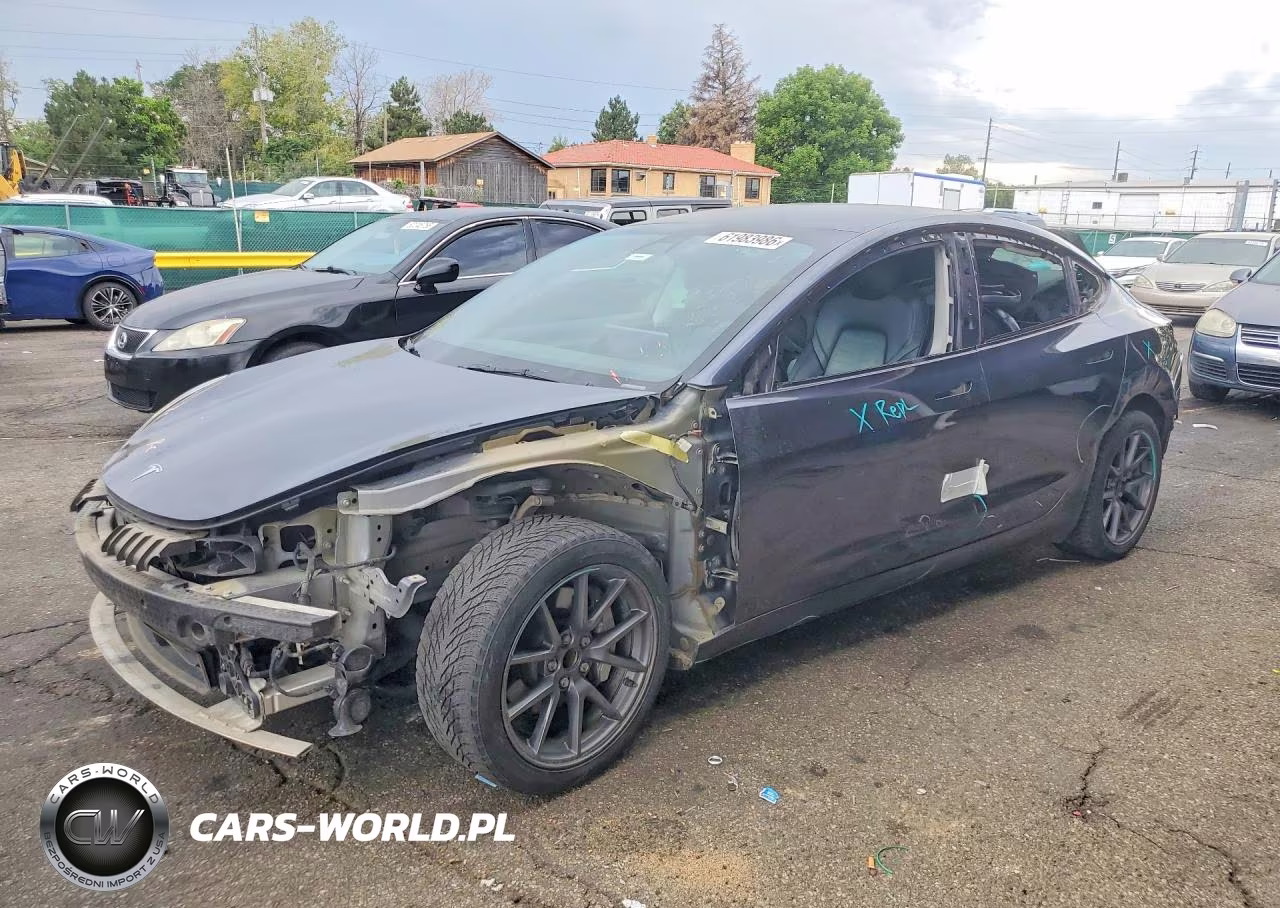 2023 Tesla Model 3 – zdjęcie 1 z 13