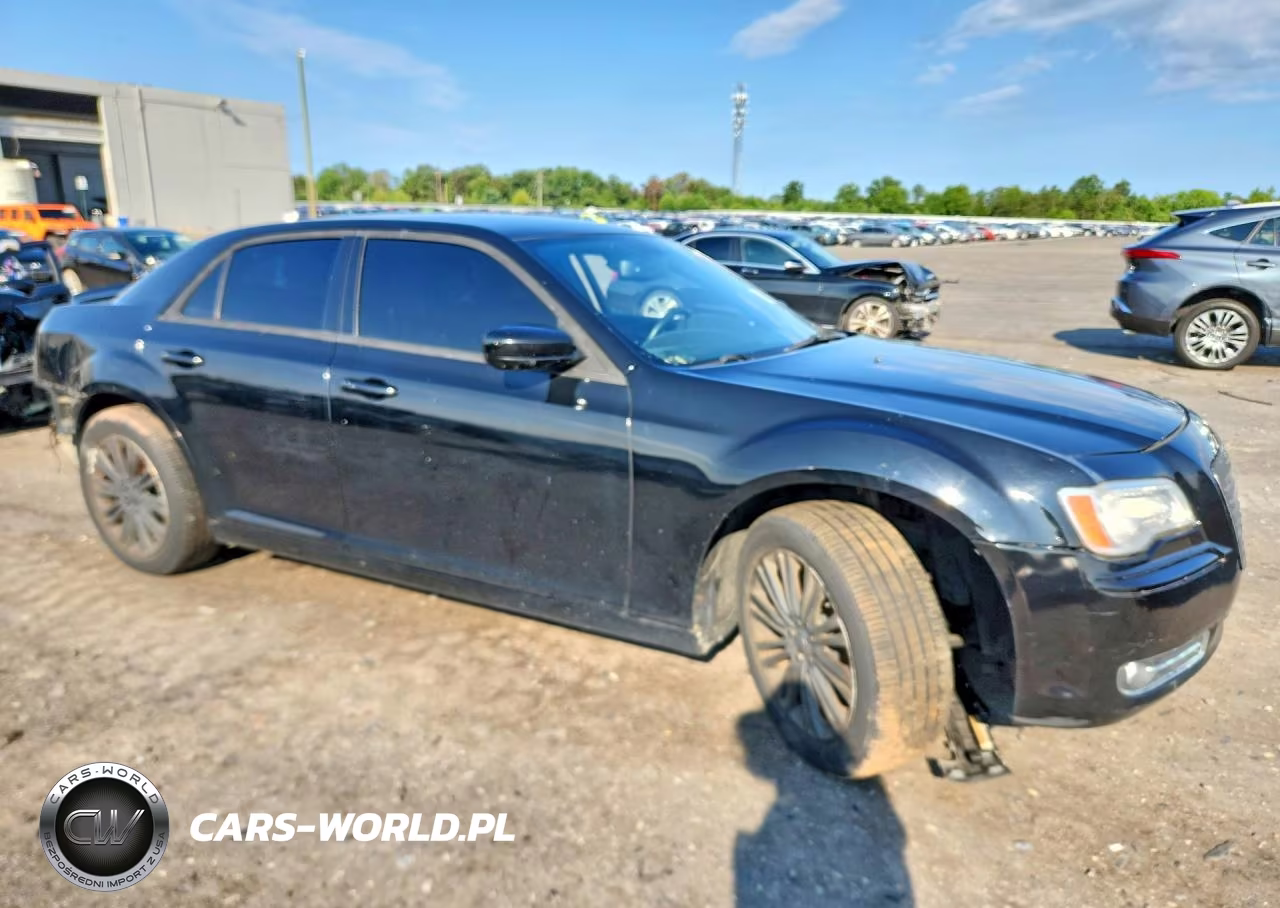 2014 Chrysler 300 VIN:2C3CCARG3EH146720 - 4