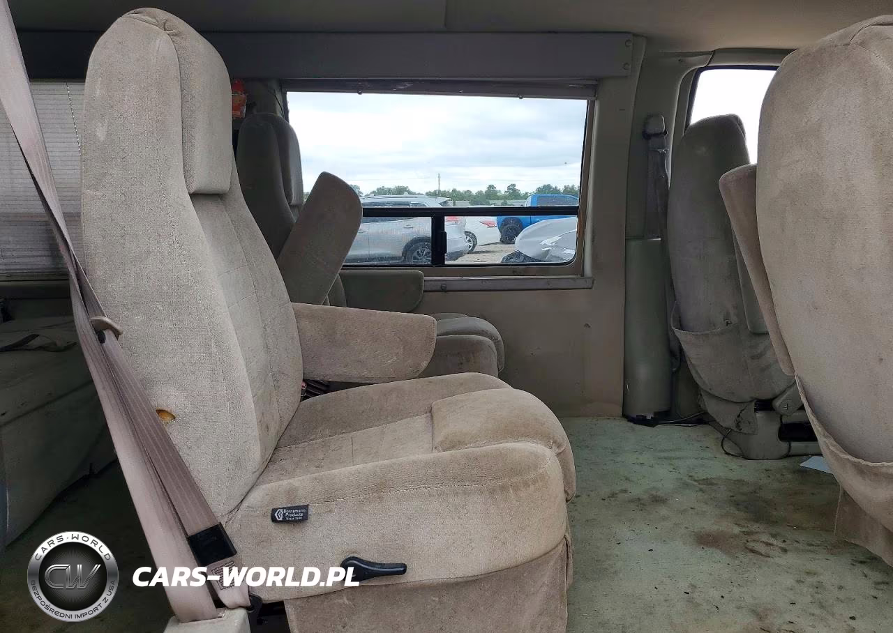 2001 Chevrolet Express G1500 VIN:1GBFG15M111179236 - 11