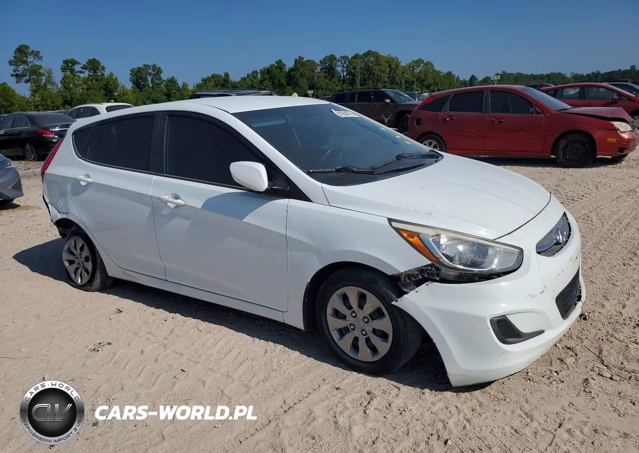 2016 Hyundai Accent Se VIN:KMHCT5AE8GU272418 - 4