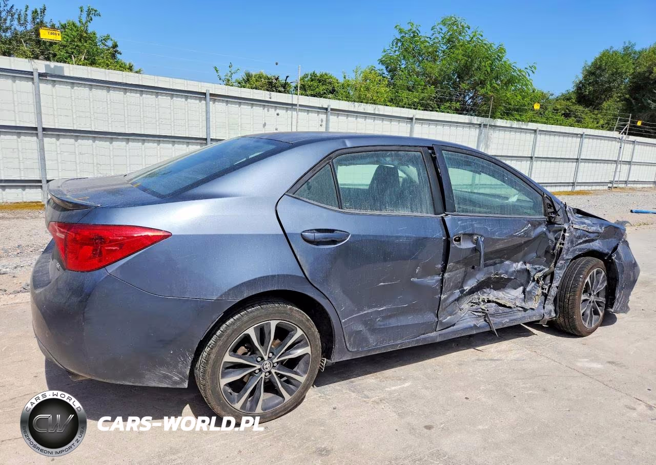 2019 Toyota Corolla Se VIN:5YFBURHE1KP919452 - 3