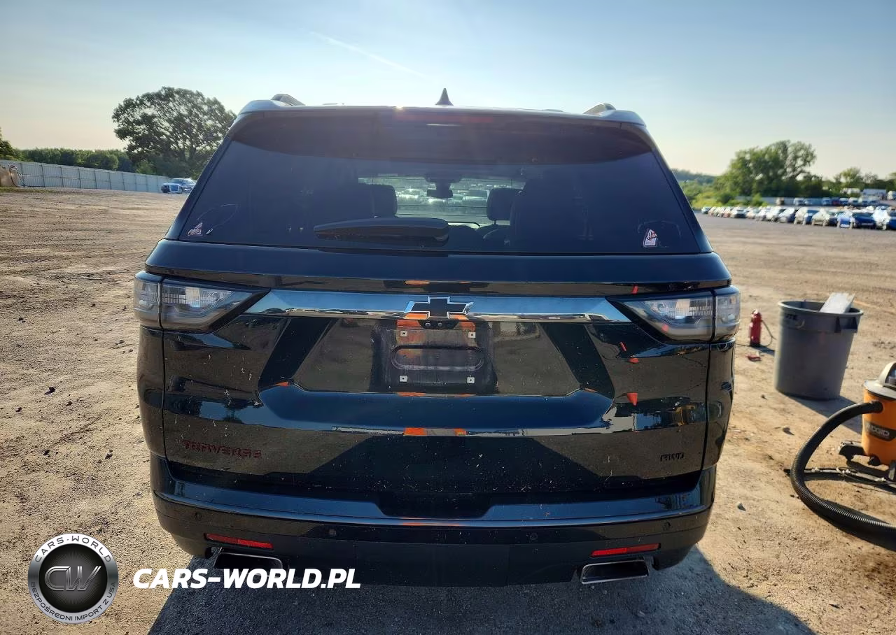 2021 Chevrolet Traverse Premier VIN:1GNEVKKW9MJ104465 - 6