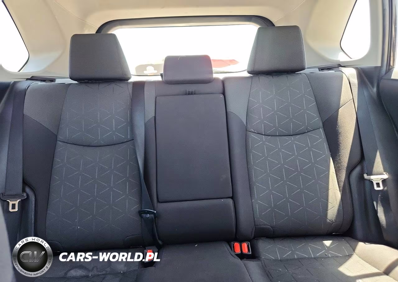 2021 Toyota Rav4 Xle VIN:2T3P1RFV3MW212380 - 10