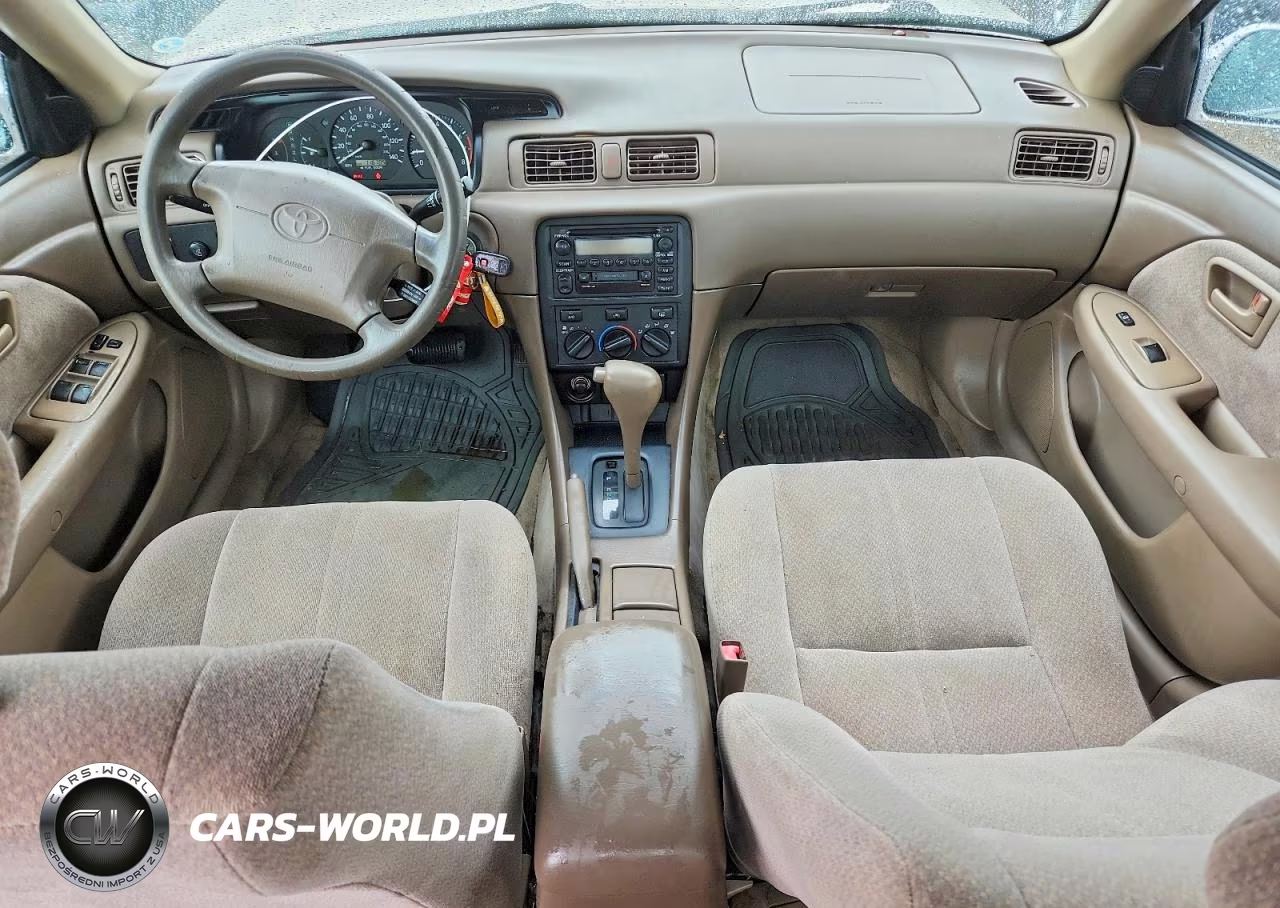 2000 Toyota Camry Le VIN:JT2BG28K1Y0410896 - 8