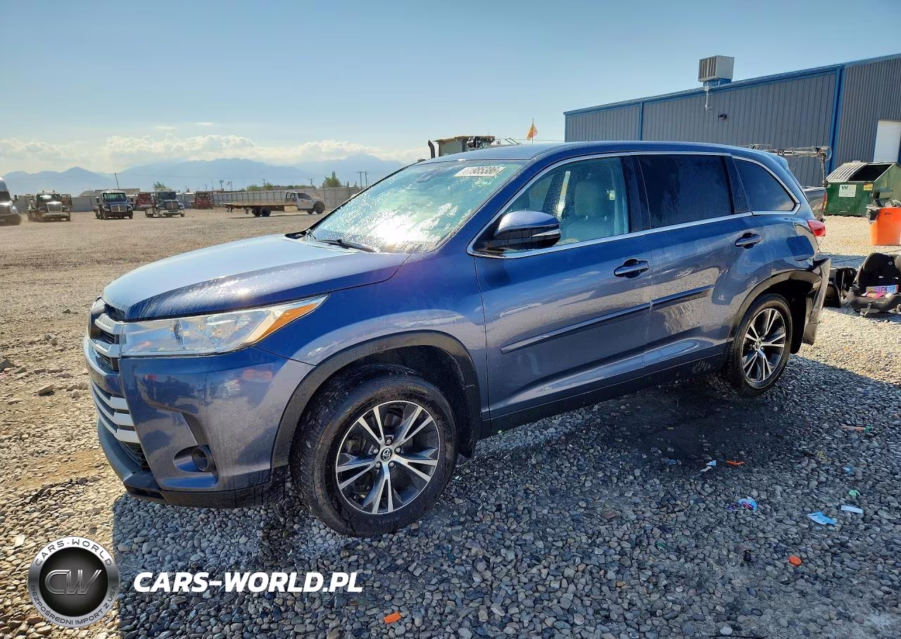 2019 Toyota Highlander Le – zdjęcie 1 z 13
