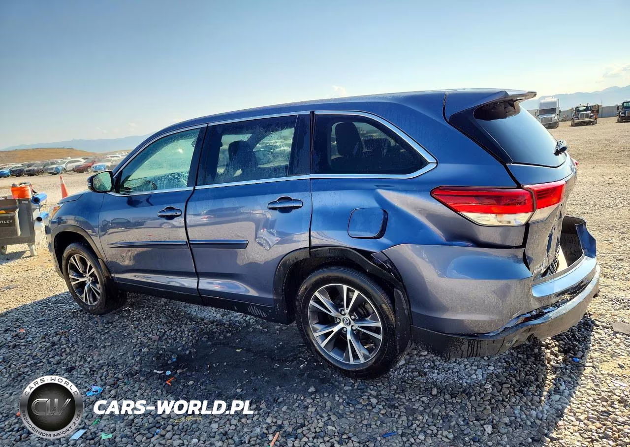 2019 Toyota Highlander Le VIN:5TDBZRFH6KS962495 - 2