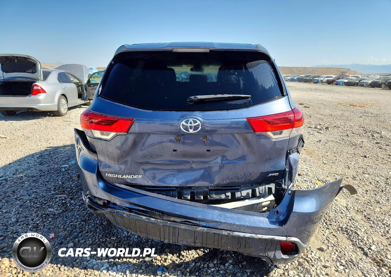 2019 Toyota Highlander Le VIN:5TDBZRFH6KS962495 - 6