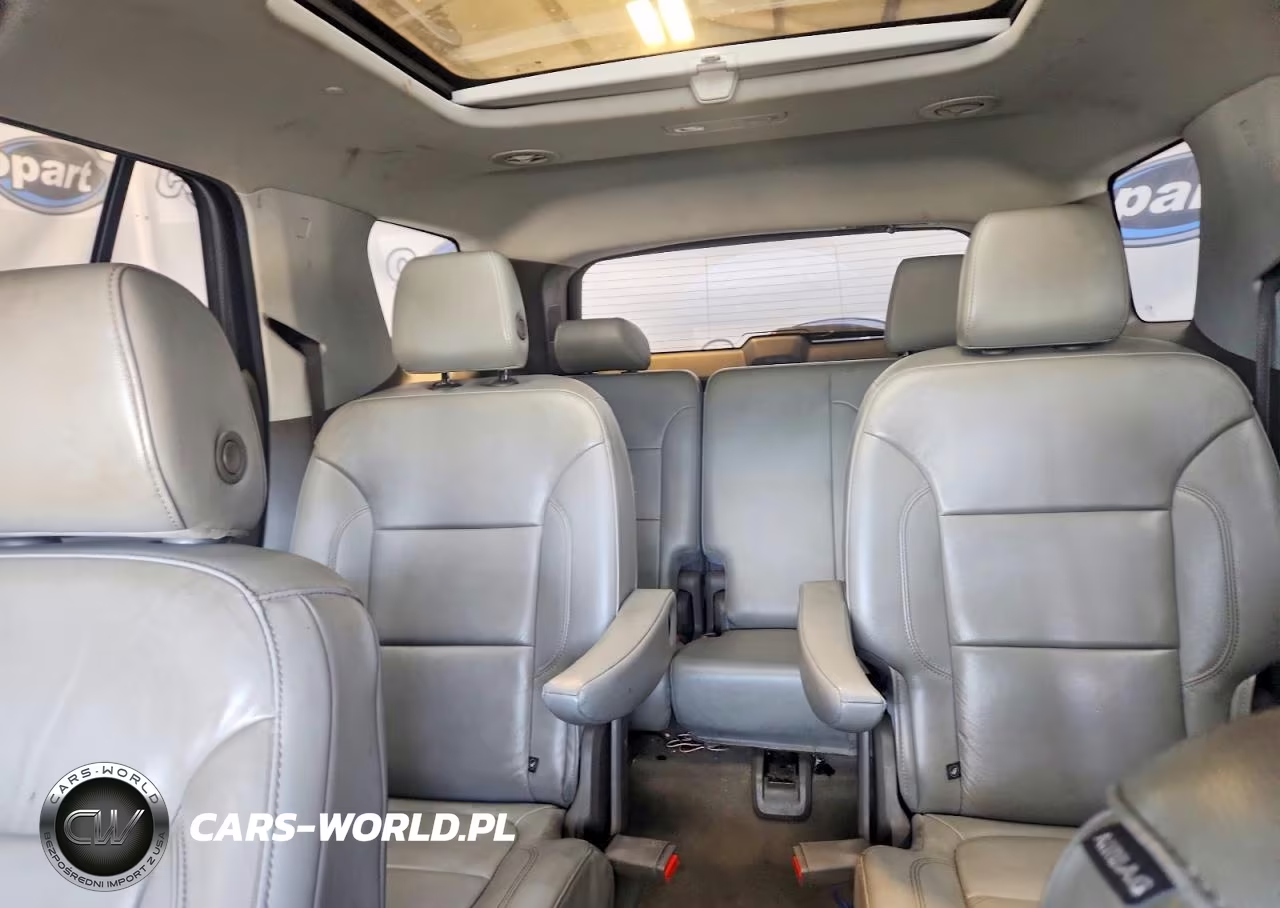 2018 Chevrolet Traverse Lt VIN:1GNERHKW2JJ210064 - 10