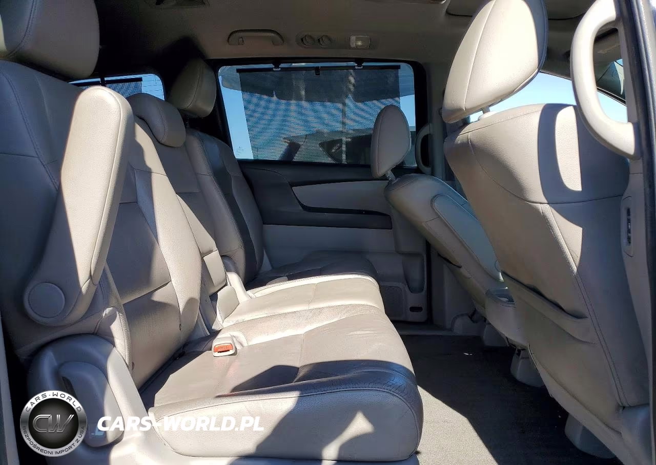 2012 Honda Odyssey Touring VIN:5FNRL5H97CB085617 - 11