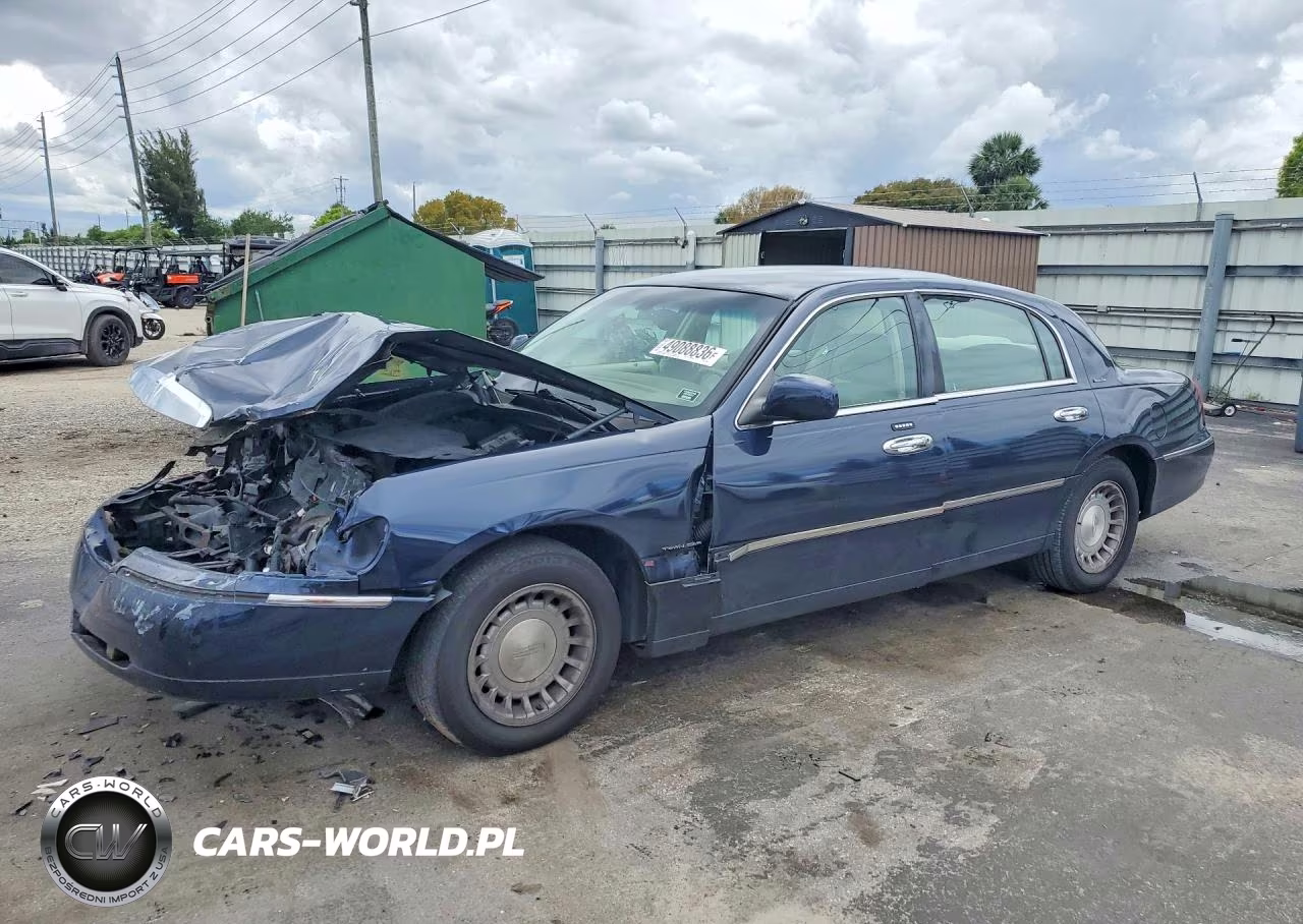 2002 Lincoln Town Car Executive