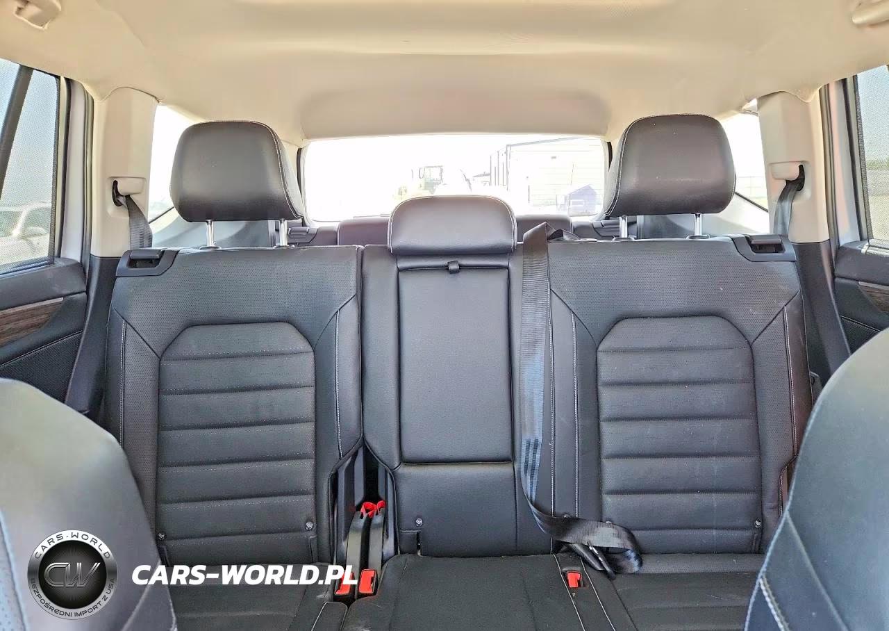 2024 Volkswagen Atlas Sel VIN:1V2BR2CA2RC536358 - 10