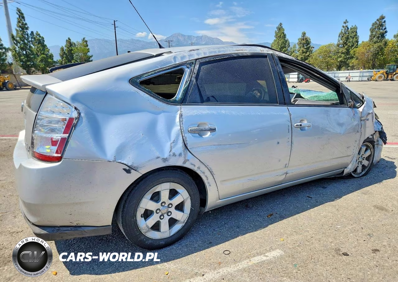 2008 Toyota Prius Base VIN:JTDKB20UX87772011 - 3