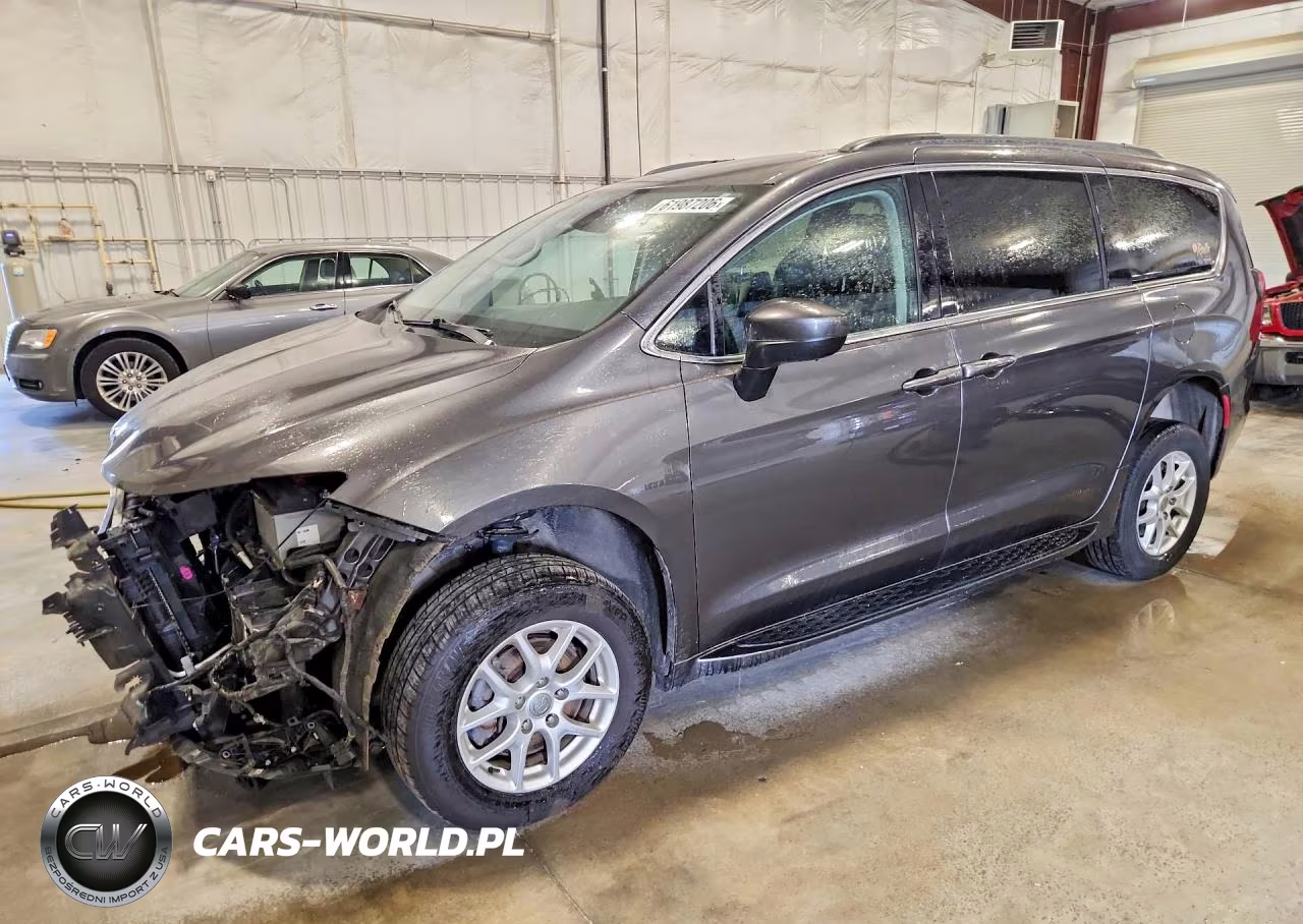 2020 Chrysler Voyager Lxi VIN:2C4RC1DG6LR260988 - 1
