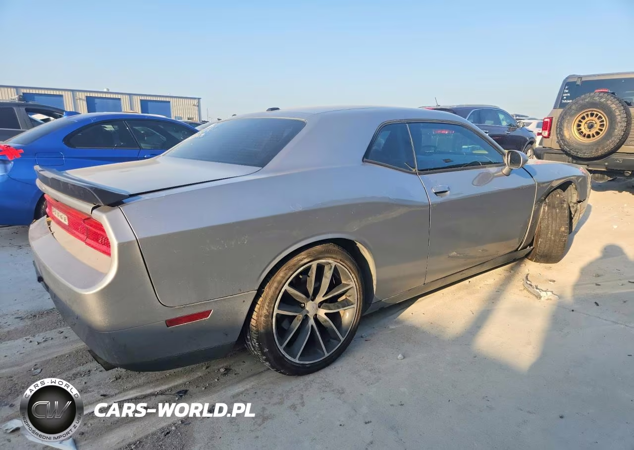 2013 Dodge Challenger Sxt VIN:2C3CDYAG0DH684419 - 3