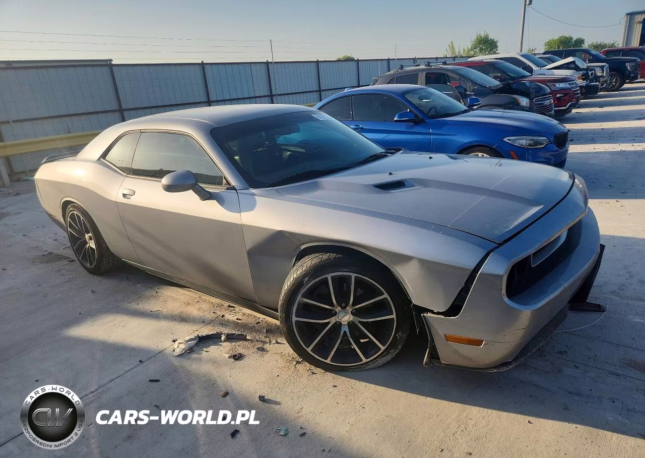 2013 Dodge Challenger Sxt VIN:2C3CDYAG0DH684419 - 4
