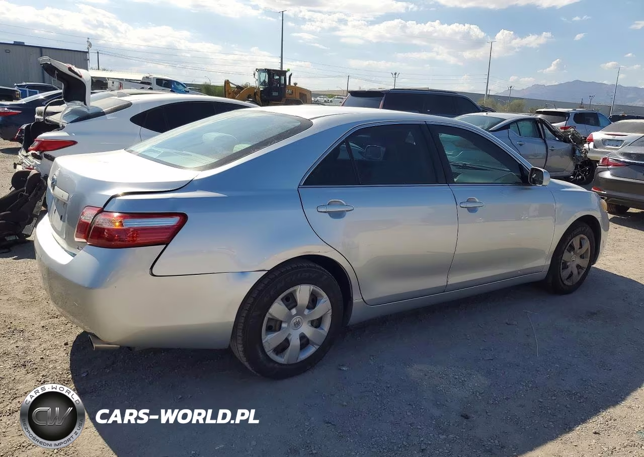 2007 Toyota Camry Le VIN:JTNBE46K373070901 - 3