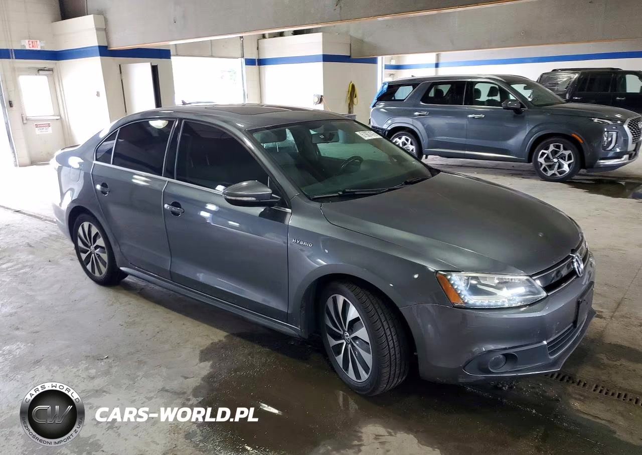2013 Volkswagen Jetta Hybrid VIN:3VW637AJ5DM224981 - 4