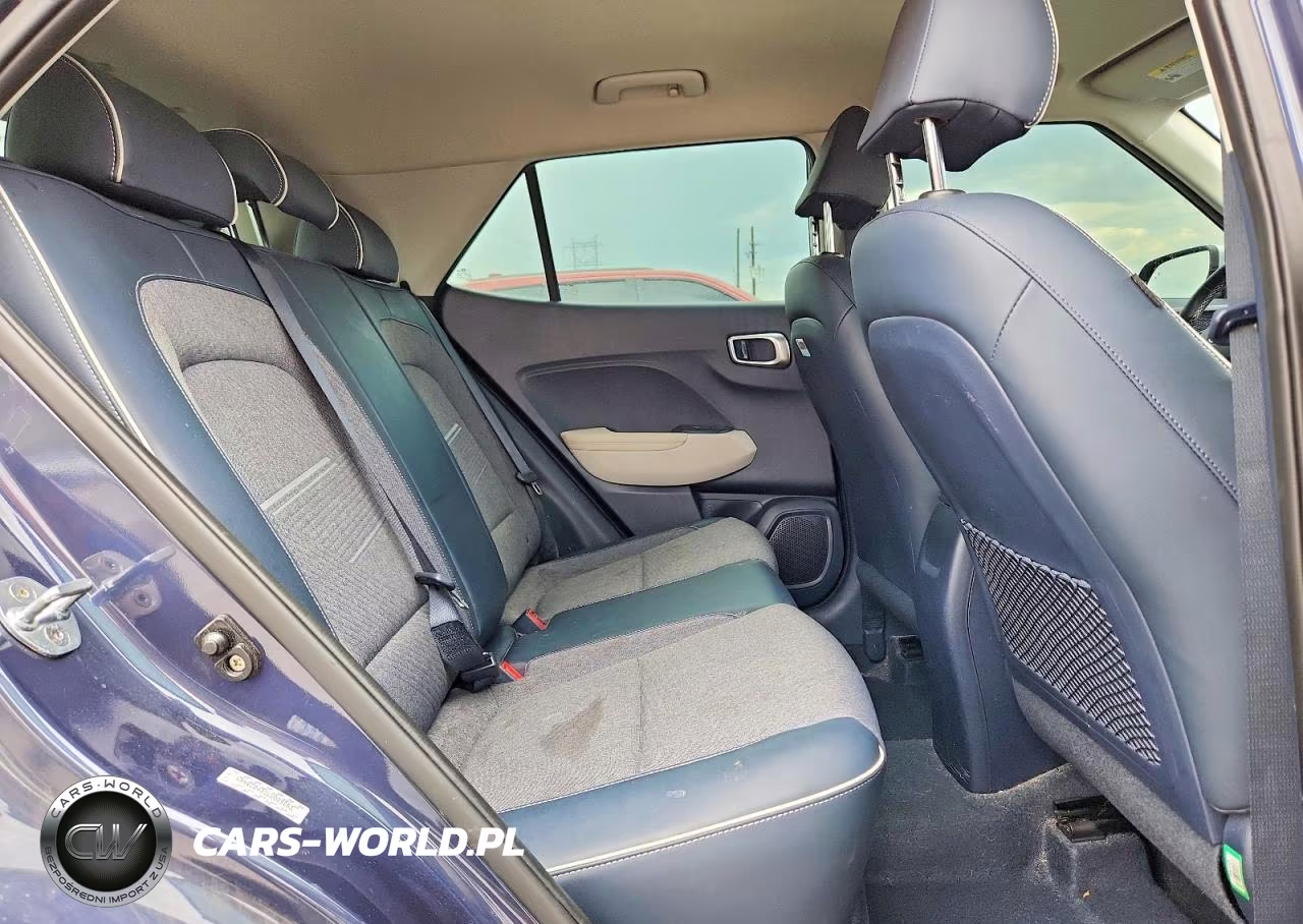 2020 Hyundai Venue Denim VIN:KMHRC8A31LU029053 - 11