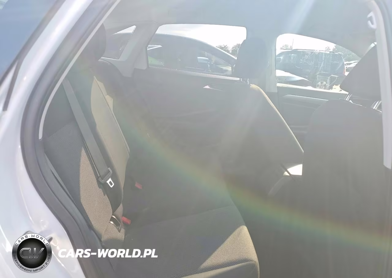 2019 Volkswagen Jetta S VIN:3VWC57BUXKM172170 - 10
