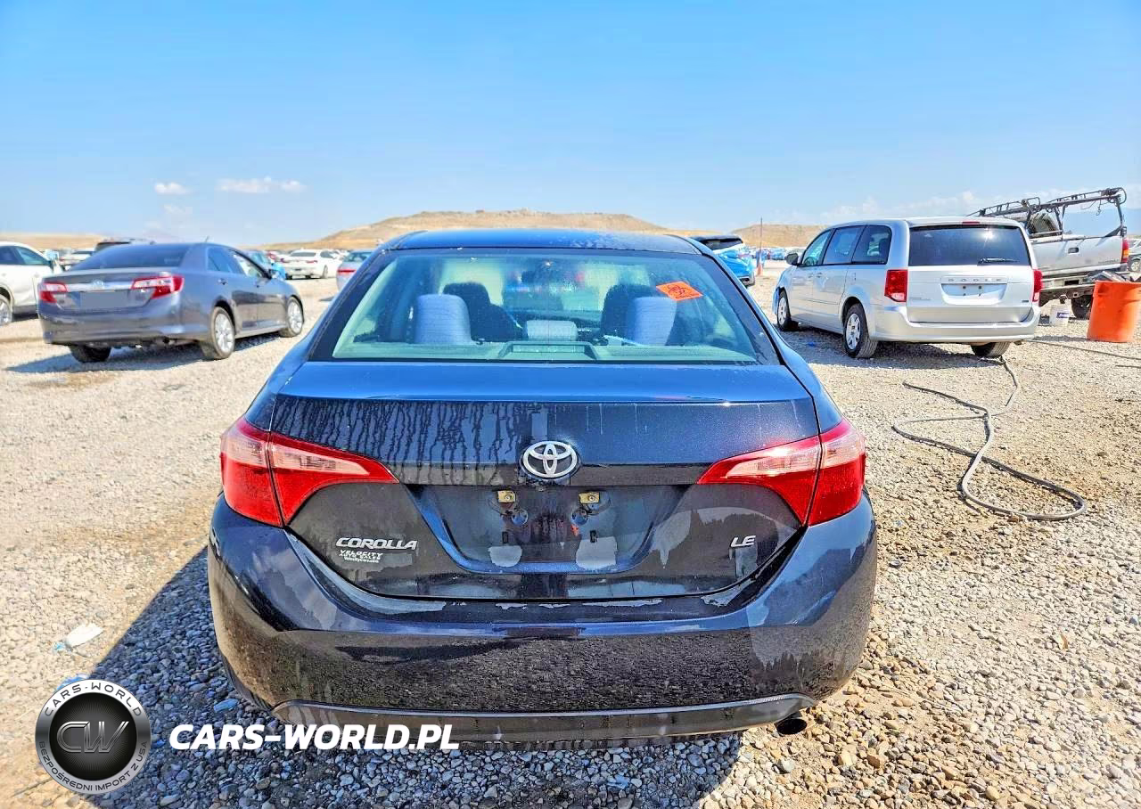 2017 Toyota Corolla Le VIN:5YFBURHE8HP706393 - 6