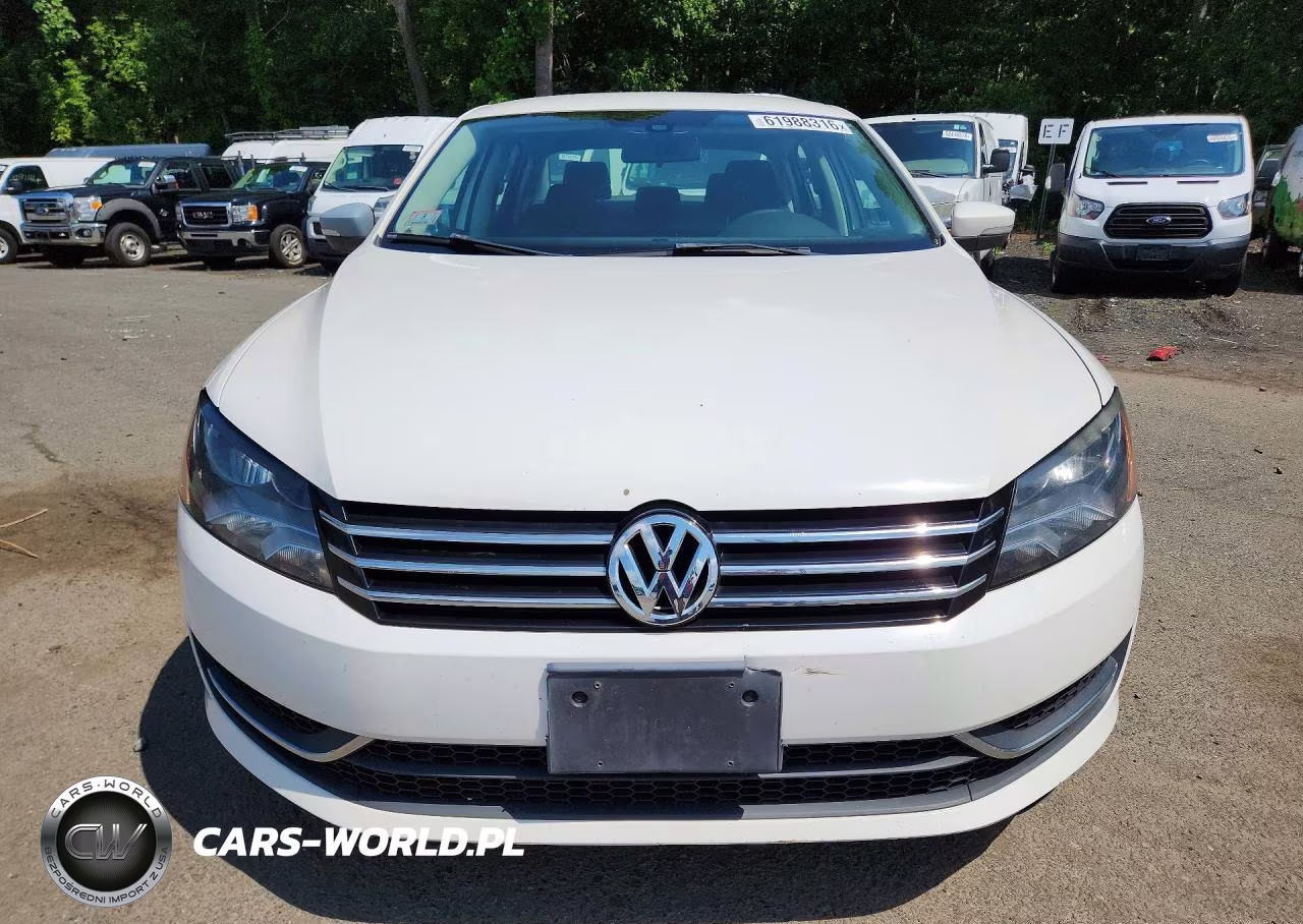 2015 Volkswagen Passat S VIN:1VWAT7A36FC017189 - 5