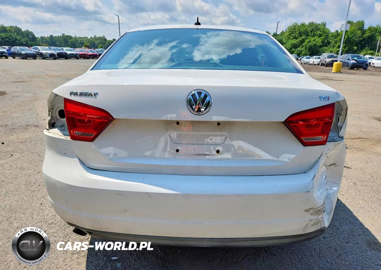 2015 Volkswagen Passat S VIN:1VWAT7A36FC017189 - 6