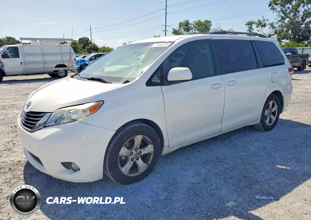 2014 Toyota Sienna Le