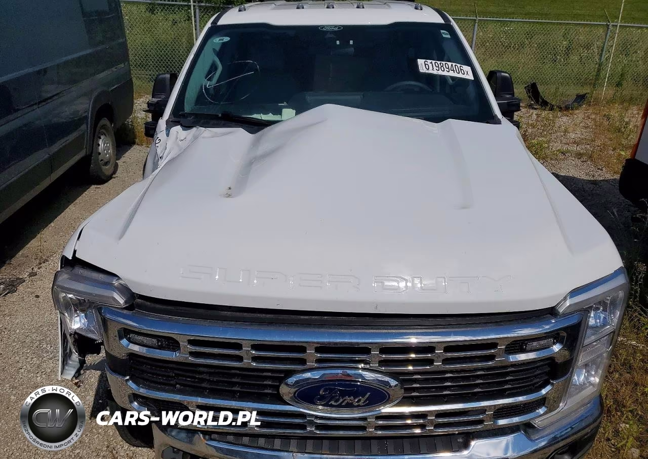 2025 Ford F350 Super Duty Utility - Service Truck VIN:1FD8W3FN8SEC57575 - 11