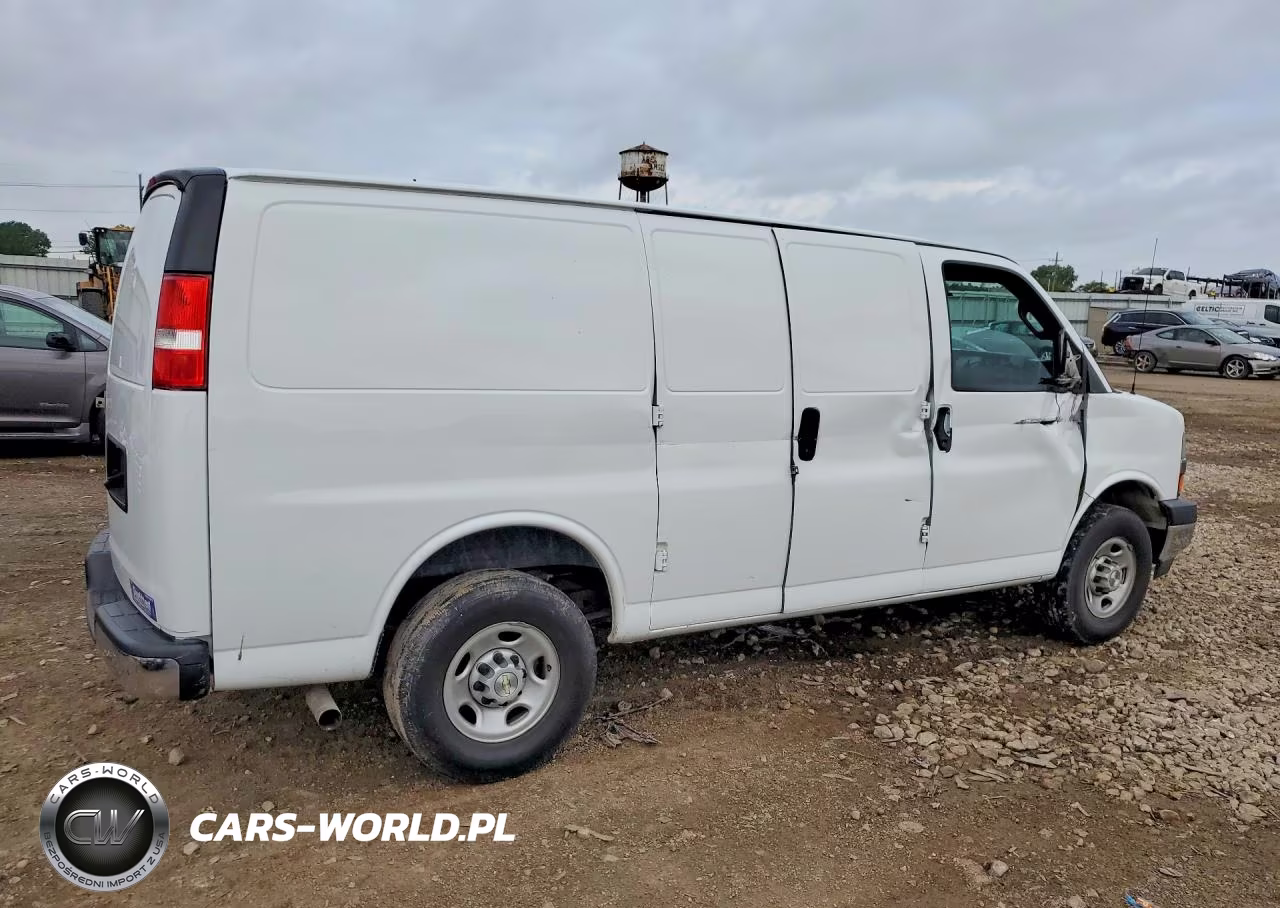 2023 Chevrolet Express G2500 VIN:1GCWGAFPXP1160309 - 3