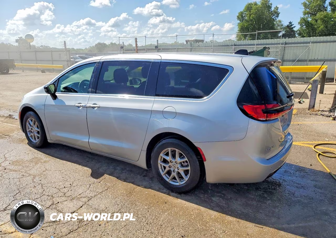 2024 Chrysler Pacifica Touring L VIN:2C4RC1BG2RR129570 - 2