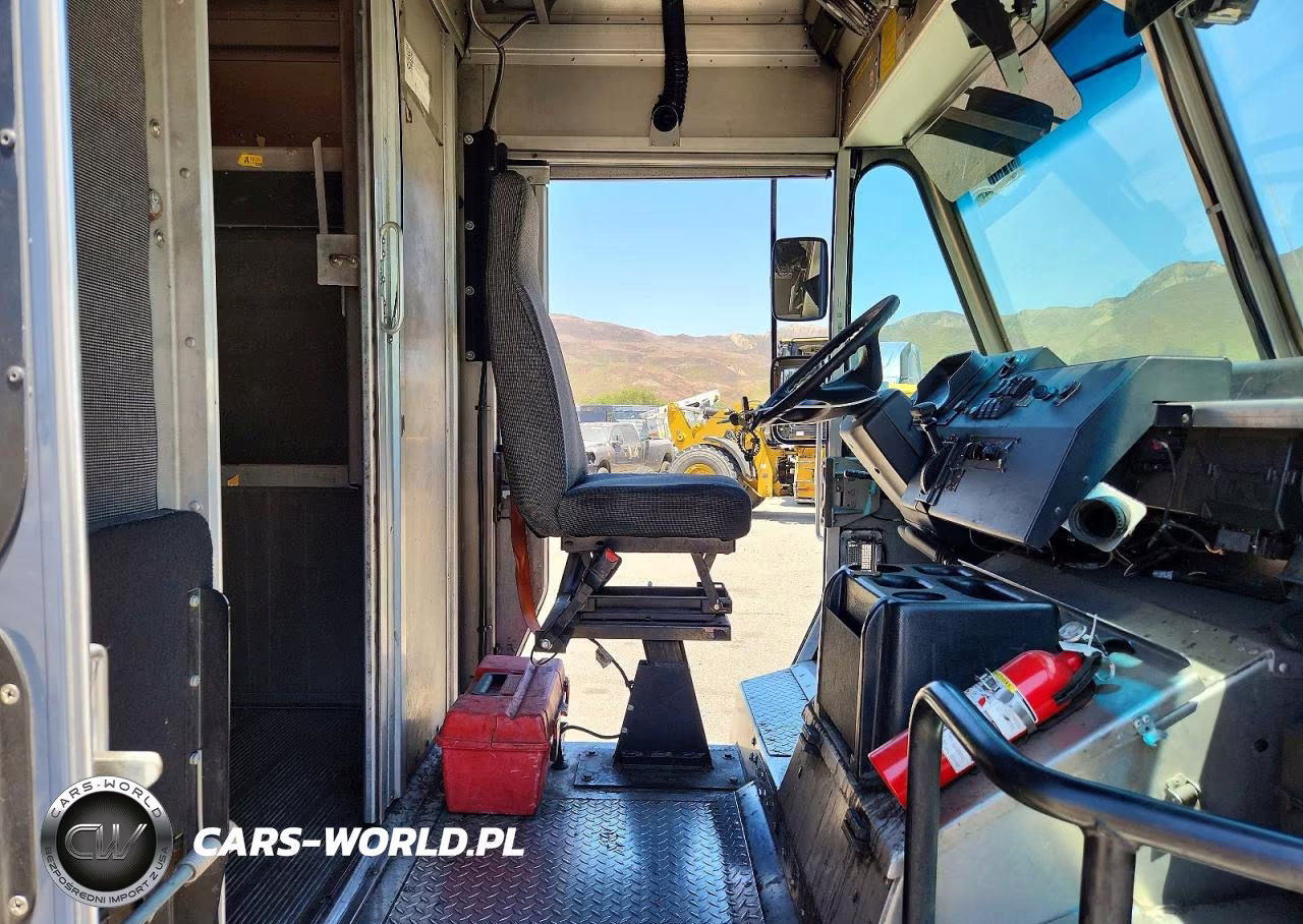 2021 Freightliner Mt45 Chassis Delivery Truck VIN:4UZAC2EA9MCML0764 - 11