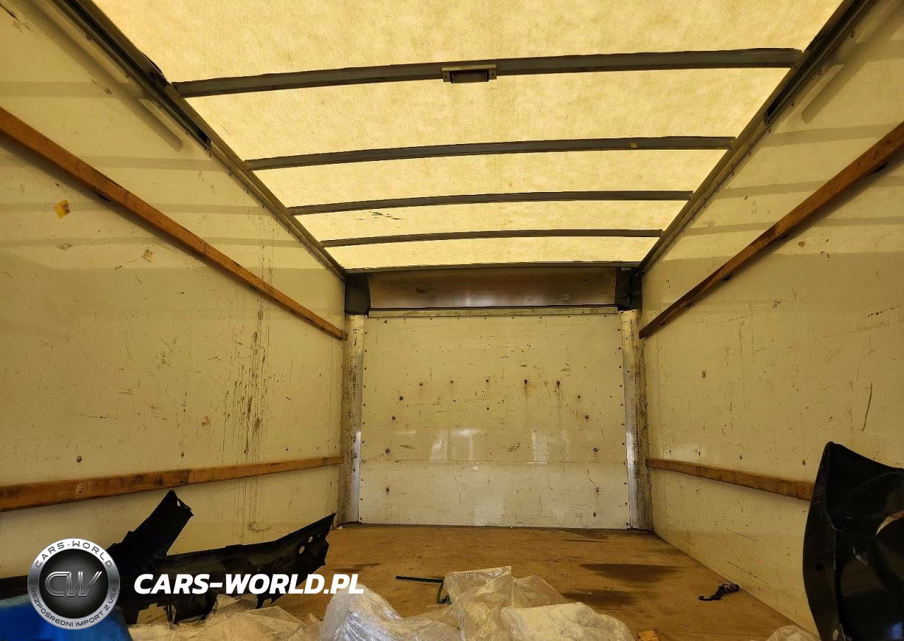 2022 GMC Savana Box Truck VIN:7GZ37TC71NN007927 - 10