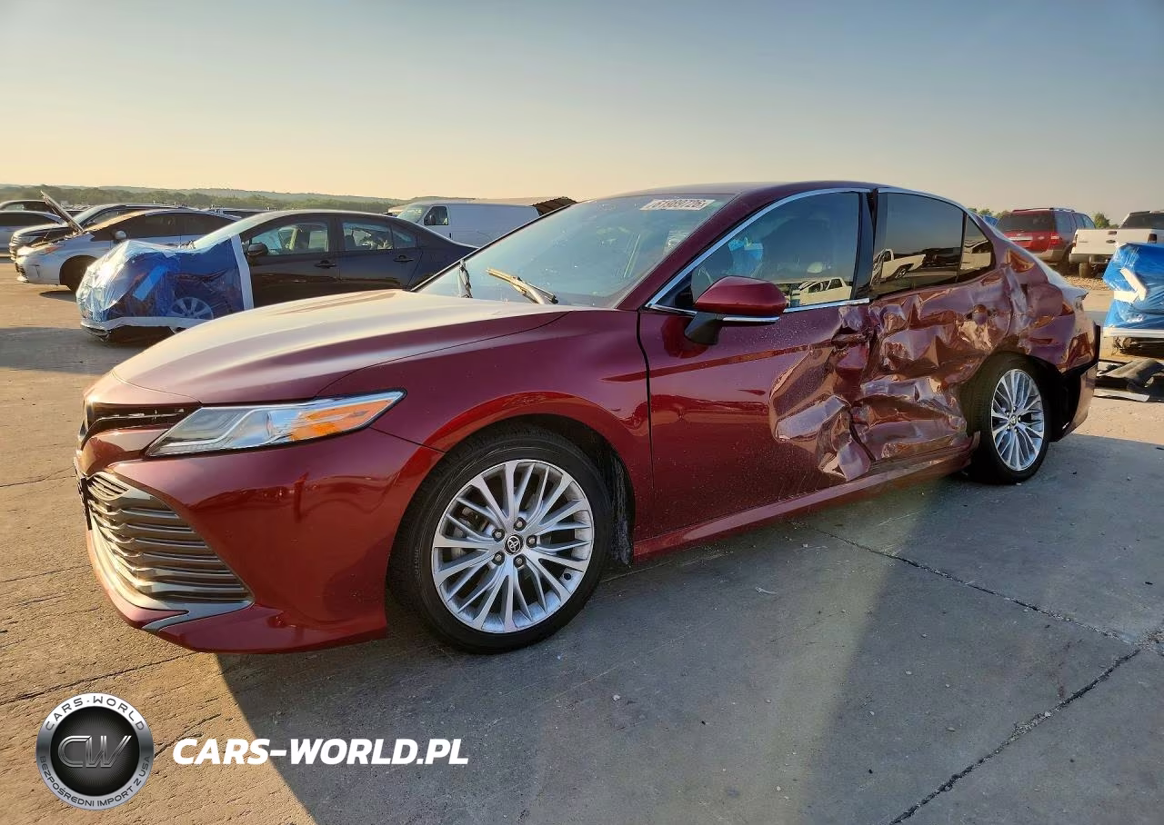 2020 Toyota Camry Xle – zdjęcie 1 z 13