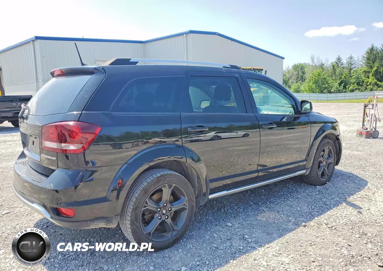 2018 Dodge Journey Crossroad VIN:3C4PDDGG4JT514869 - 3