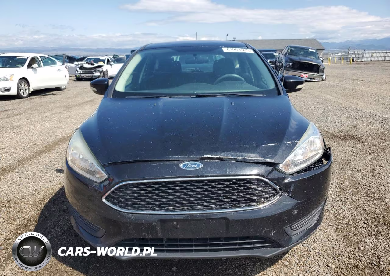 2015 Ford Focus Se VIN:1FADP3K22FL327154 - 5