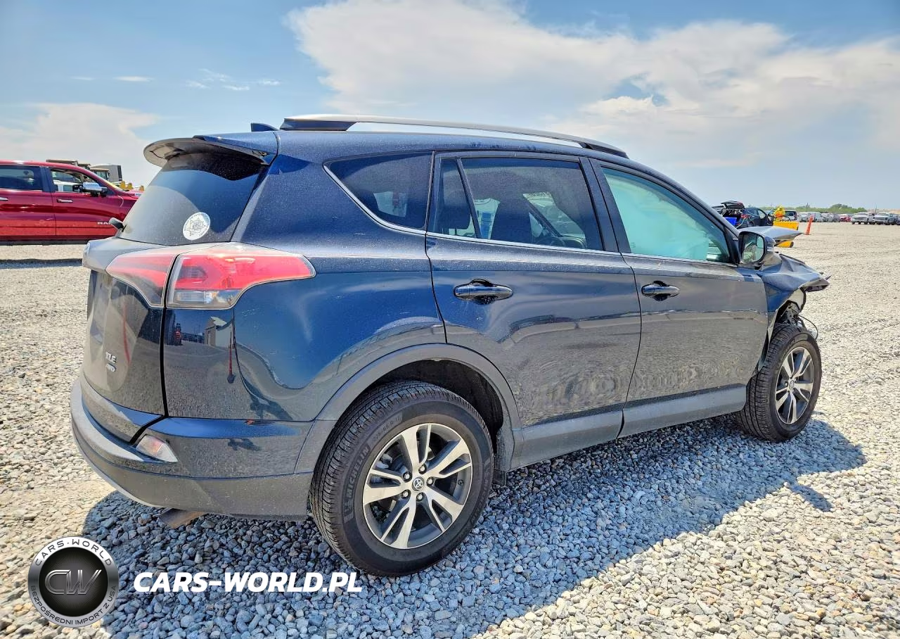 2017 Toyota Rav4 Xle VIN:2T3RFREV0HW558159 - 3