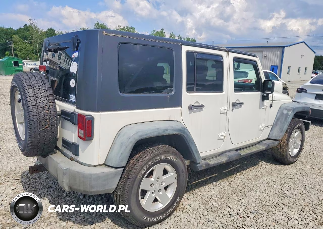 2009 Jeep Wrangler Jk Unlimited VIN:1J4GA39129L744018 - 3
