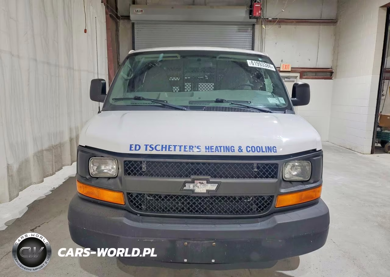 2015 Chevrolet Express G2500 VIN:1GCWGFCF5F1286293 - 5