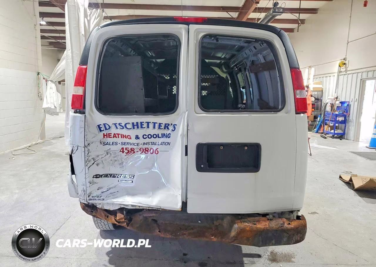 2015 Chevrolet Express G2500 VIN:1GCWGFCF5F1286293 - 6