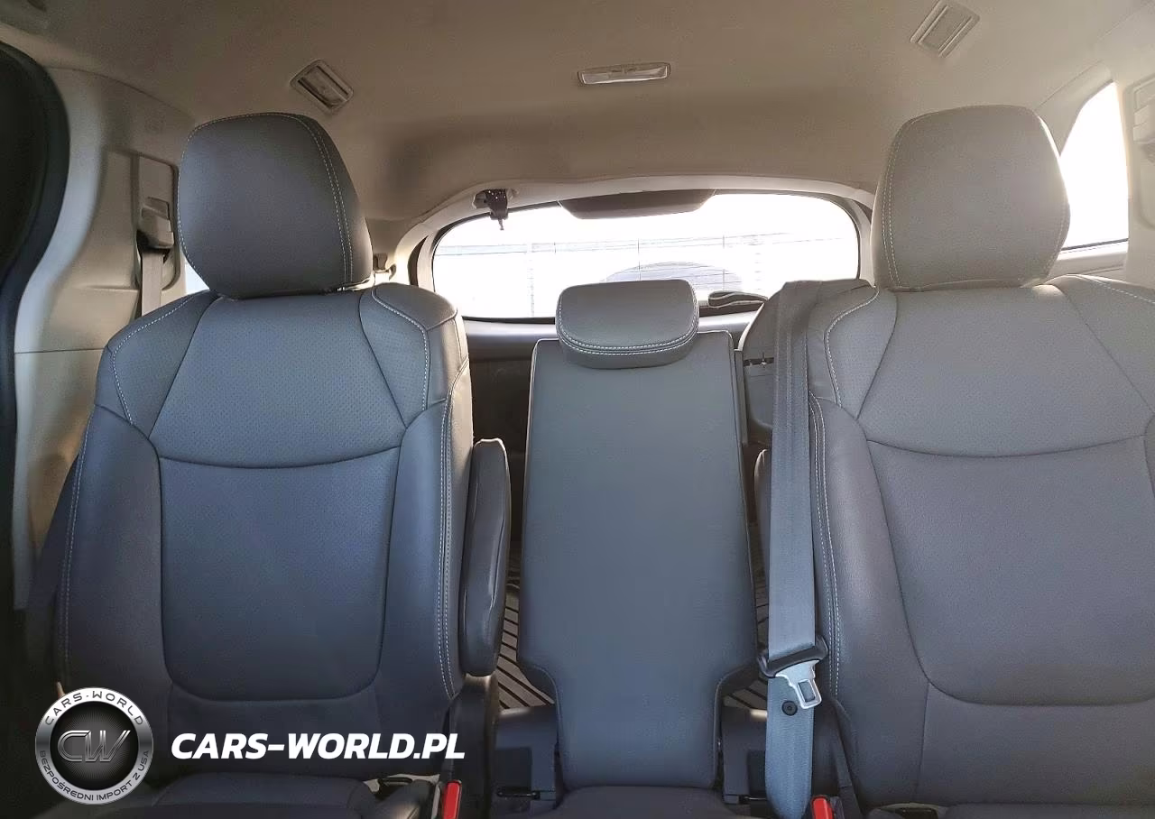 2022 Toyota Sienna Le VIN:5TDKSKFC8NS042386 - 10