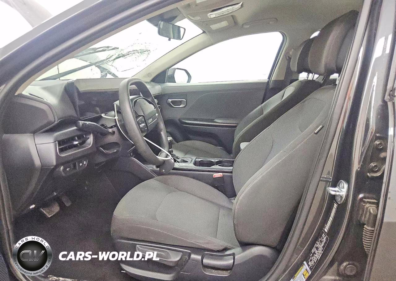 2025 Kia K4 Lxs VIN:3KPFT4DE7SE182773 - 7