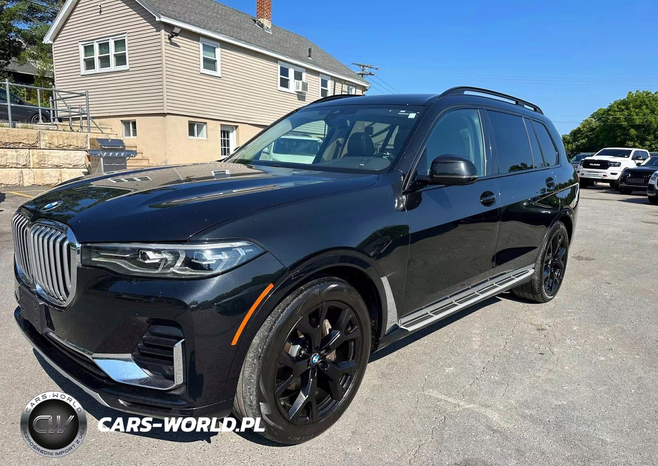 2021 BMW X7 xDrive40I – zdjęcie 1 z 10