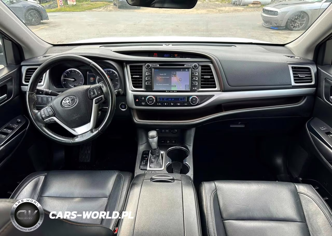 2018 Toyota Highlander Xle VIN:5TDJZRFH2JS816010 - 9